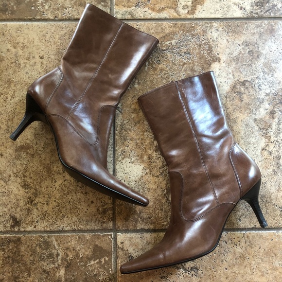 zip up heeled boots